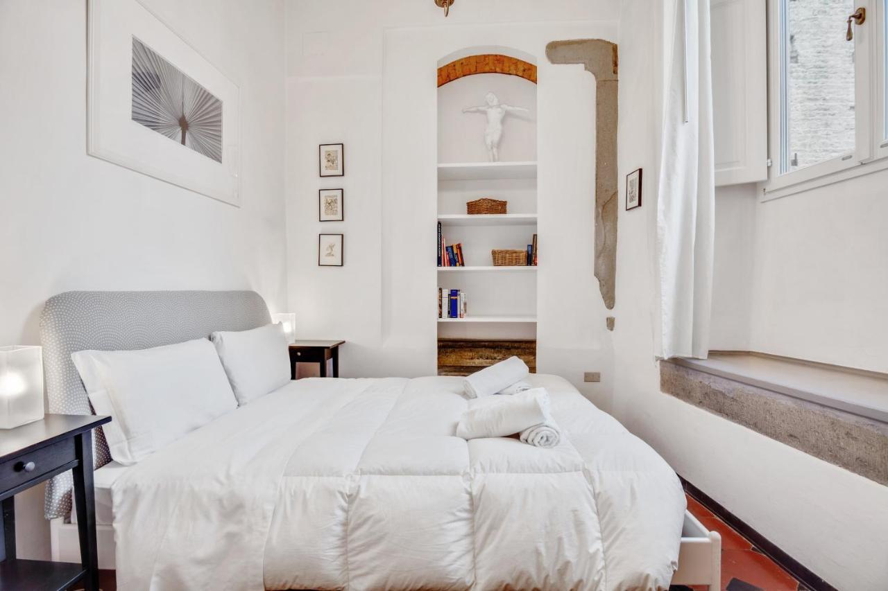 Porta Rossa Apartments Near Ponte Vecchio Флоренція Екстер'єр фото